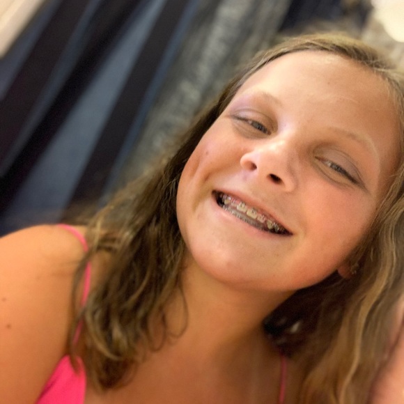 Meet your Posher, Lindsey - Picture 1 of 1